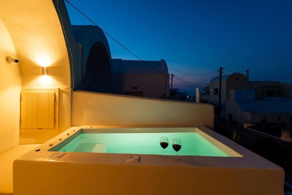 Rockhill Luxury Imerovigli Вилла Тира