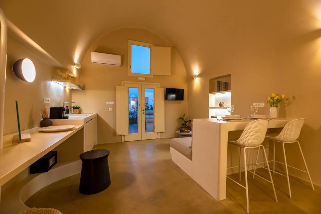 Rockhill Luxury Imerovigli Вилла *