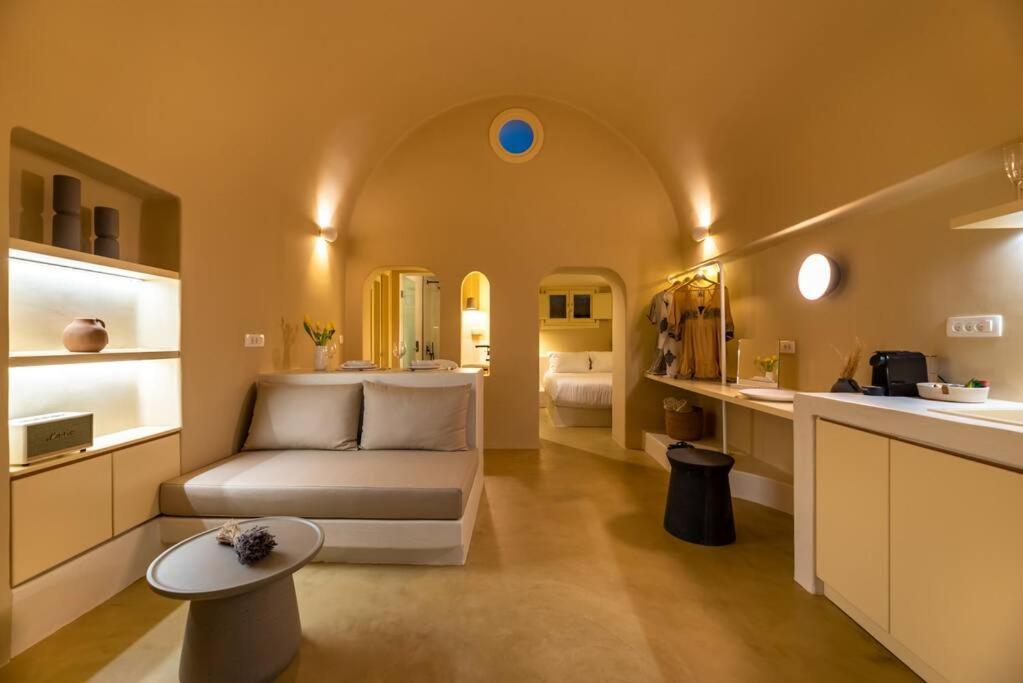 Rockhill Luxury Imerovigli Fira (Santorini)
